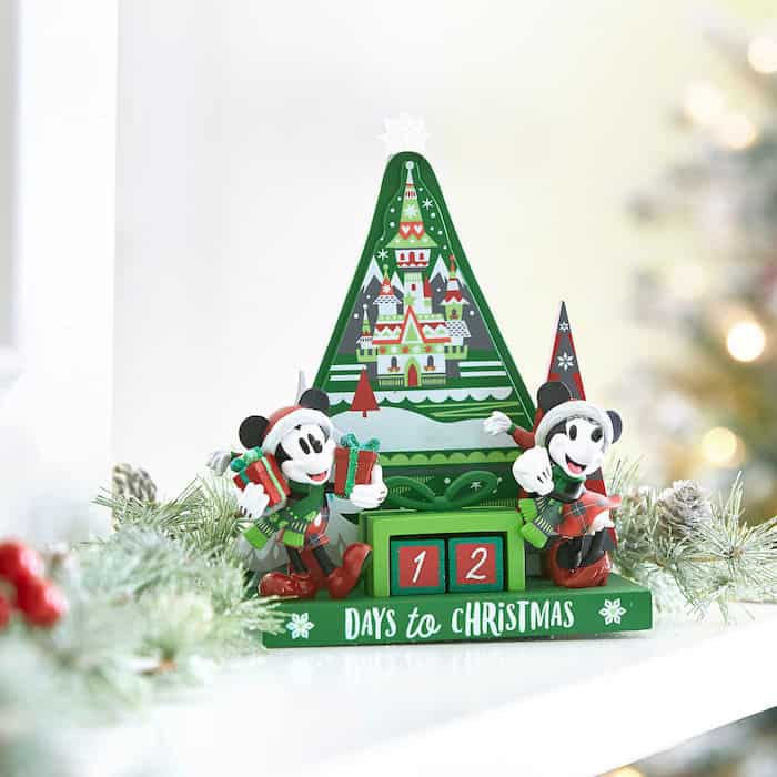 disney-world-christmas-shop